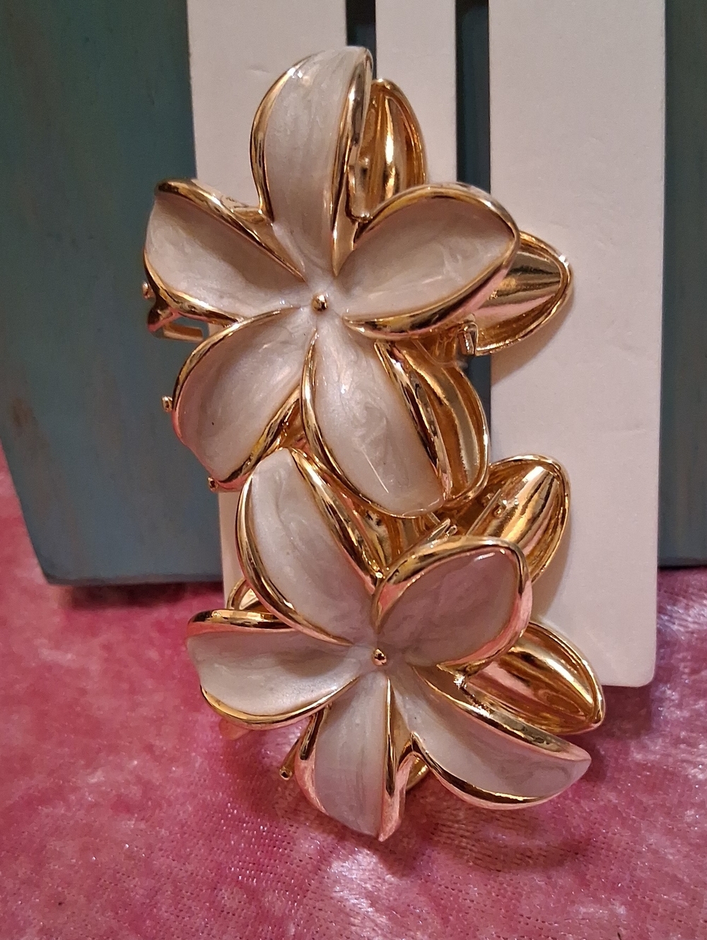 Fower Hair Clips - Picture 3 of 5